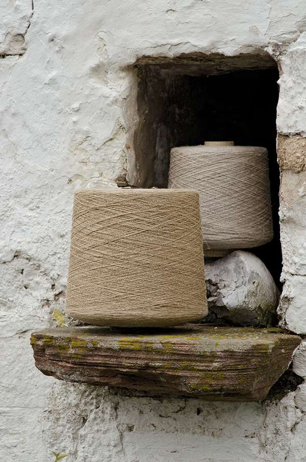 Scrunched linen fabric 